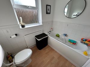 En suite- click for photo gallery